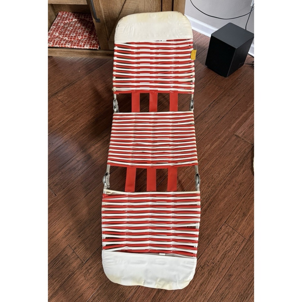 Vintage Jelly Tube Folding Chaise Lounge Kids Size Red  50 x 17 Metal Plastic